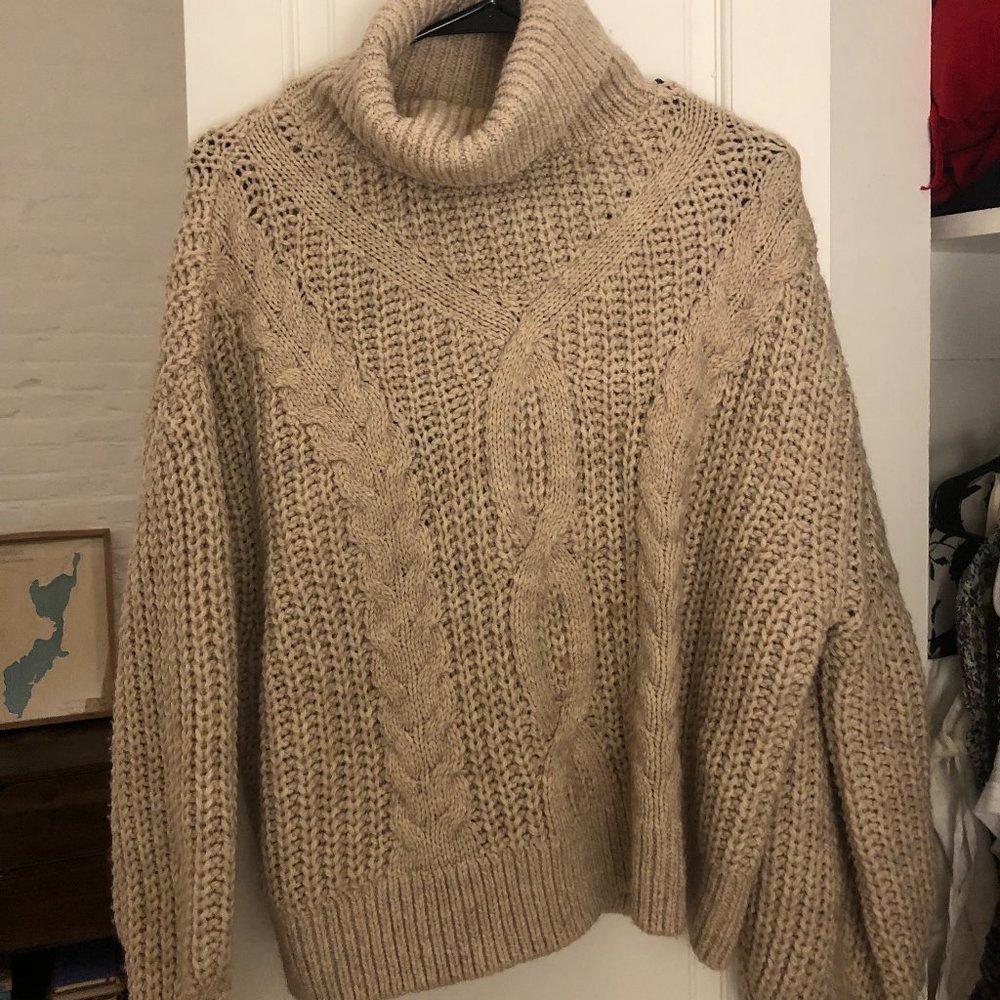 H&M Tan Chunky Knit Turtleneck